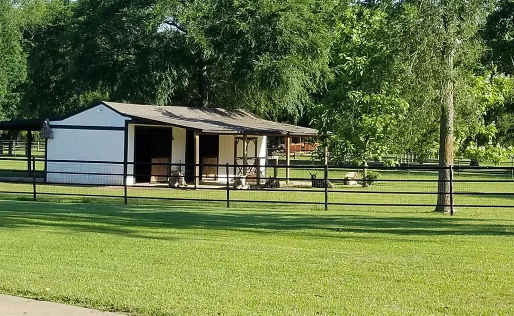 6019 FM 2263, Gilmer, Texas, United States. - Photo 37