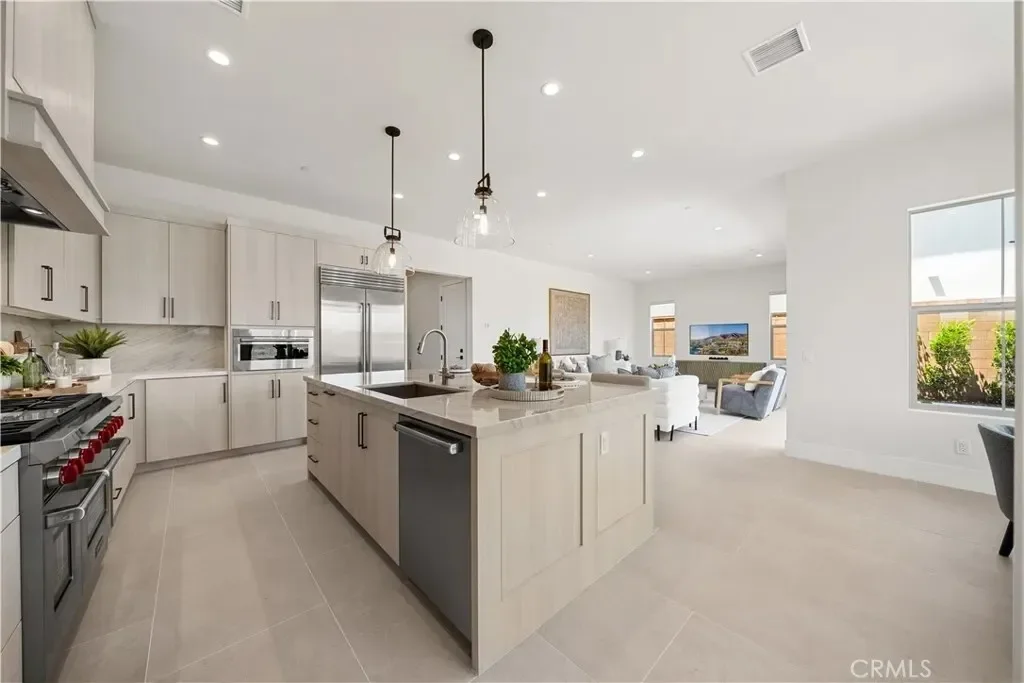 122 Mossvine, Irvine, California, United States. - Photo 11