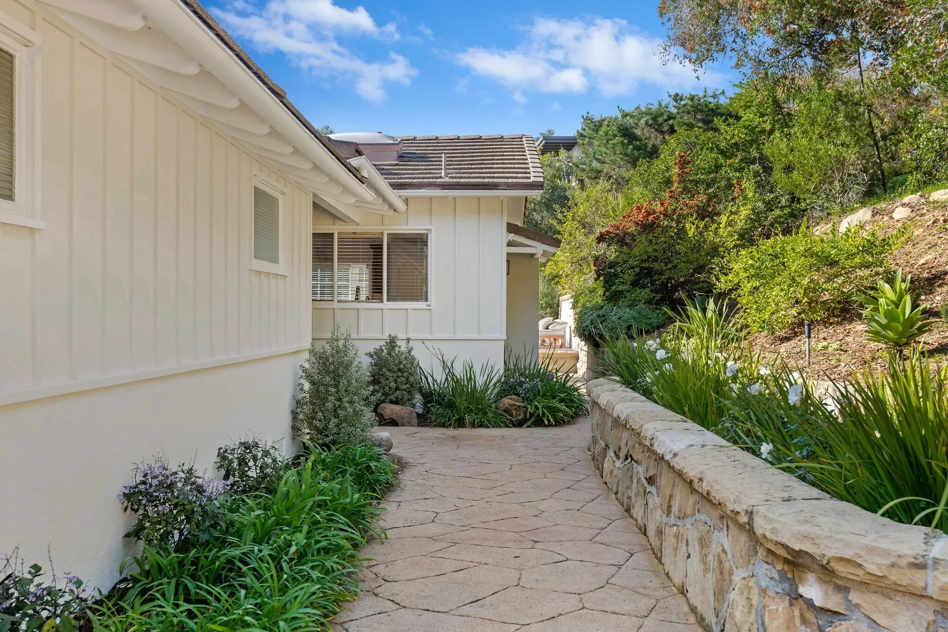 712 Arbolado Road, SANTA BARBARA, CA, 93103, USA, Santa Barbara, California, United States. - Photo 12