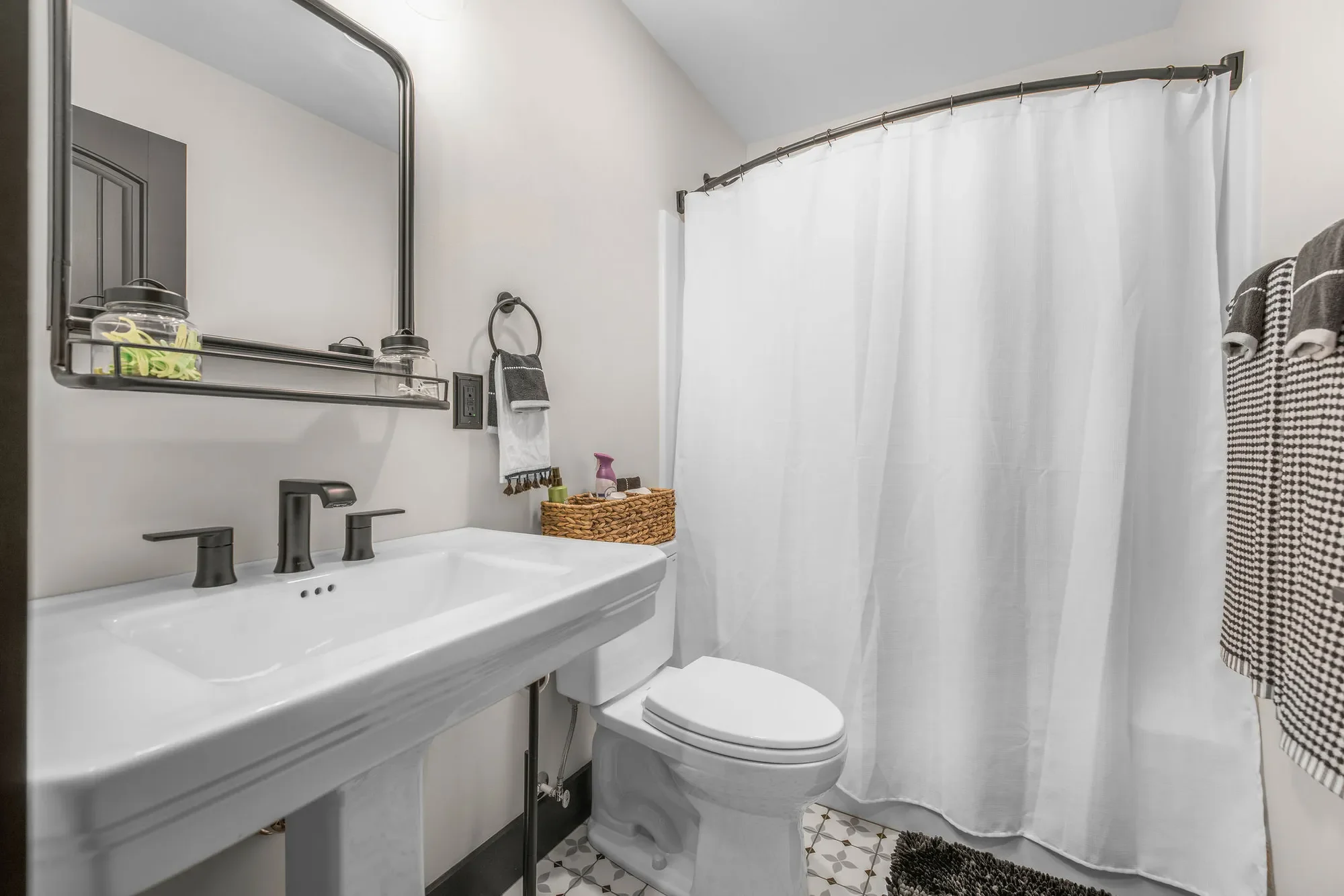 699 Hendrickson Rd, Pembroke, VA 24136, Pembroke, Virginia, United States. - Photo 22