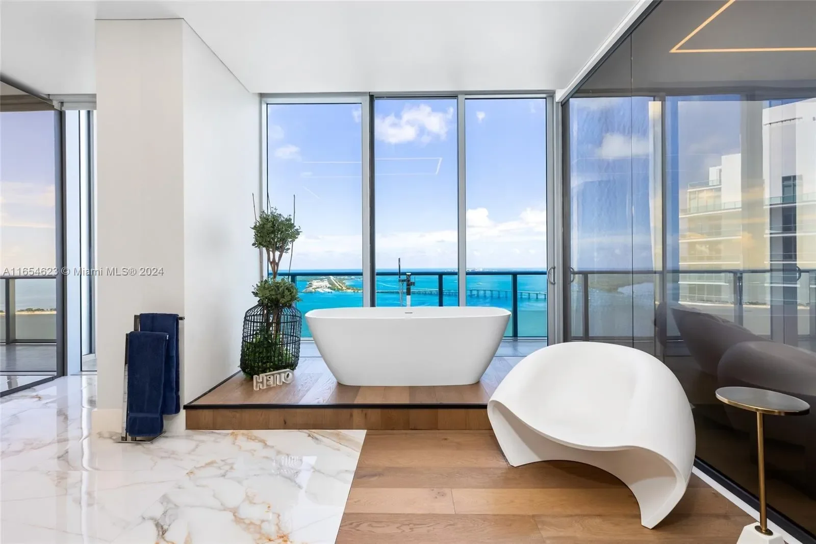 1300 Brickell Bay Dr, #PH4400, Miami, Florida, United States. - Photo 18