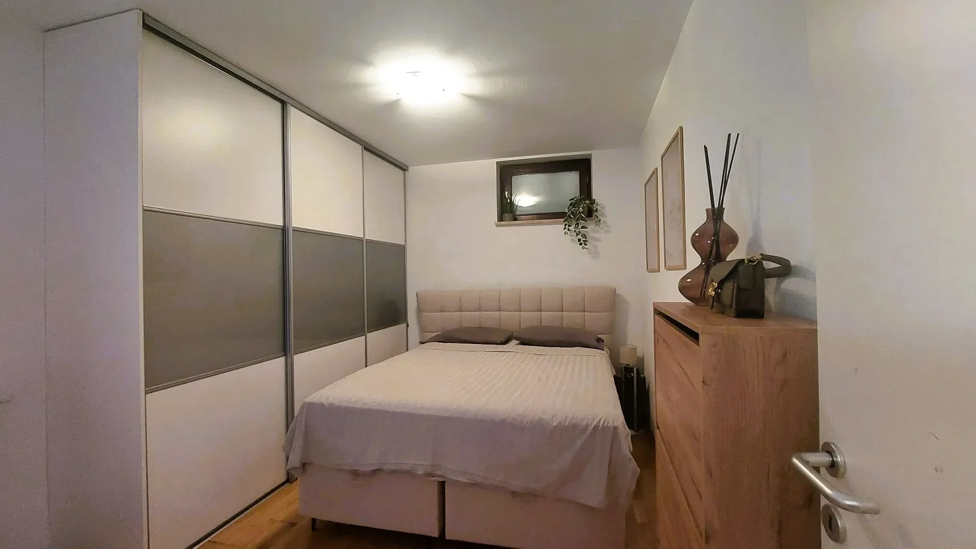 Gallery photo 3