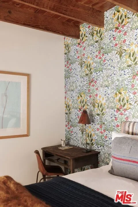 659 E Channel Road, Santa Monica, California, United States. - Photo 2
