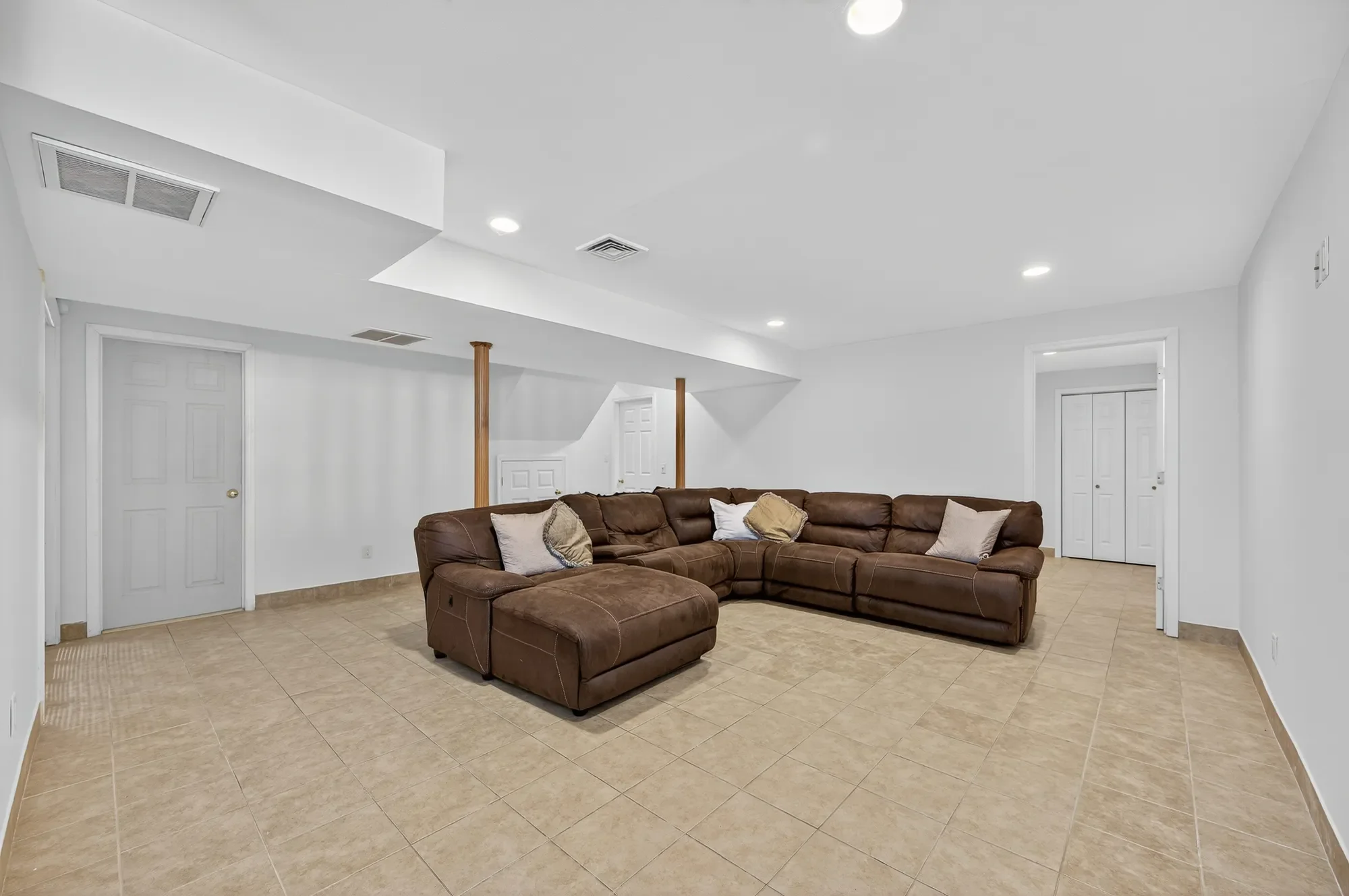 2501 Lancaster Street , East Meadow, NY 11554, East Meadow, New York, United States. - Photo 26