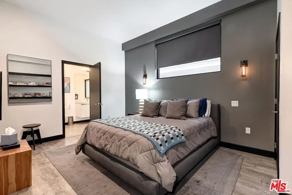 1223 Larrabee Street 1, Los Angeles, California, United States. - Photo 13