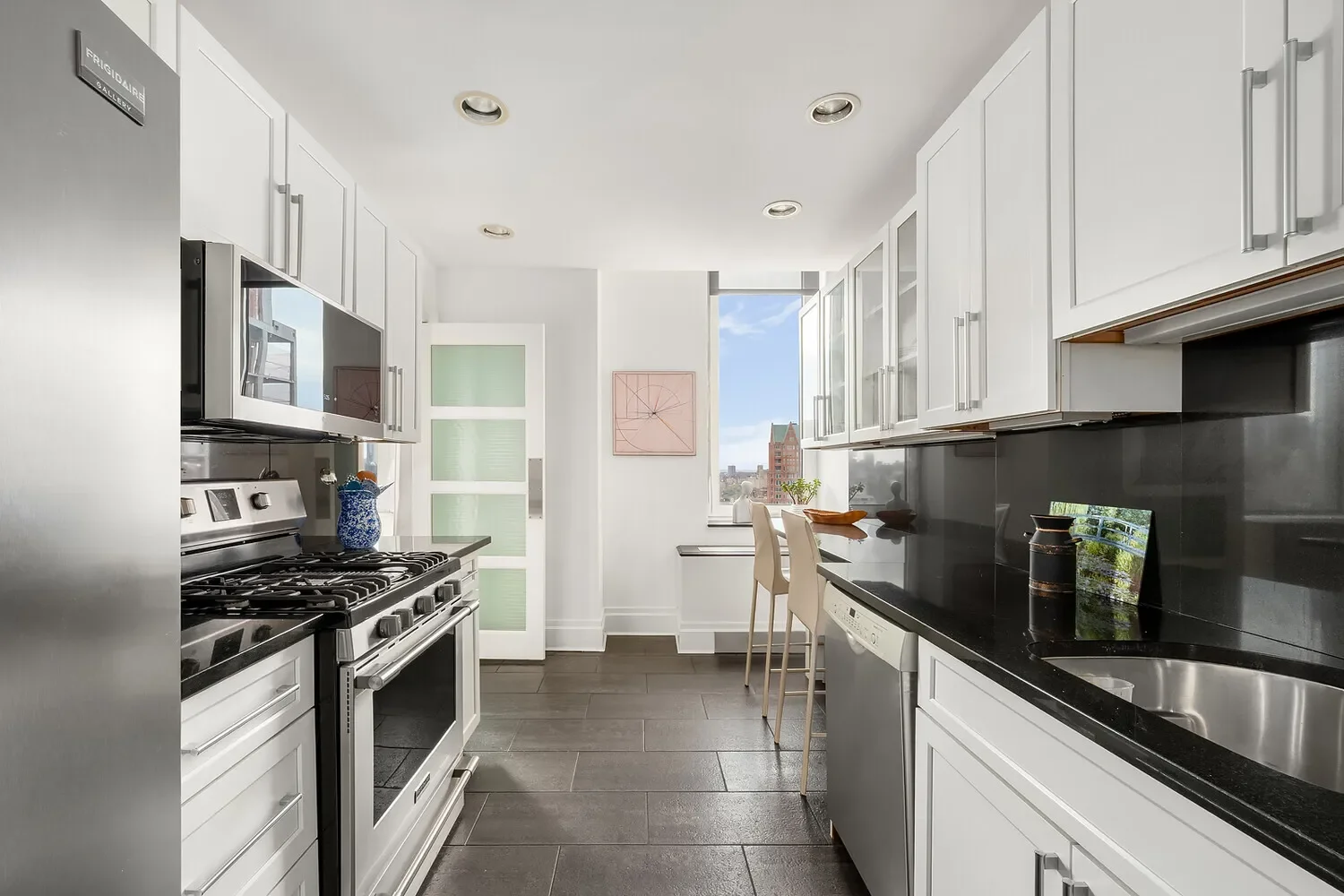 The Seville, 300 E 77TH ST, New York, New York, United States. - Photo 3