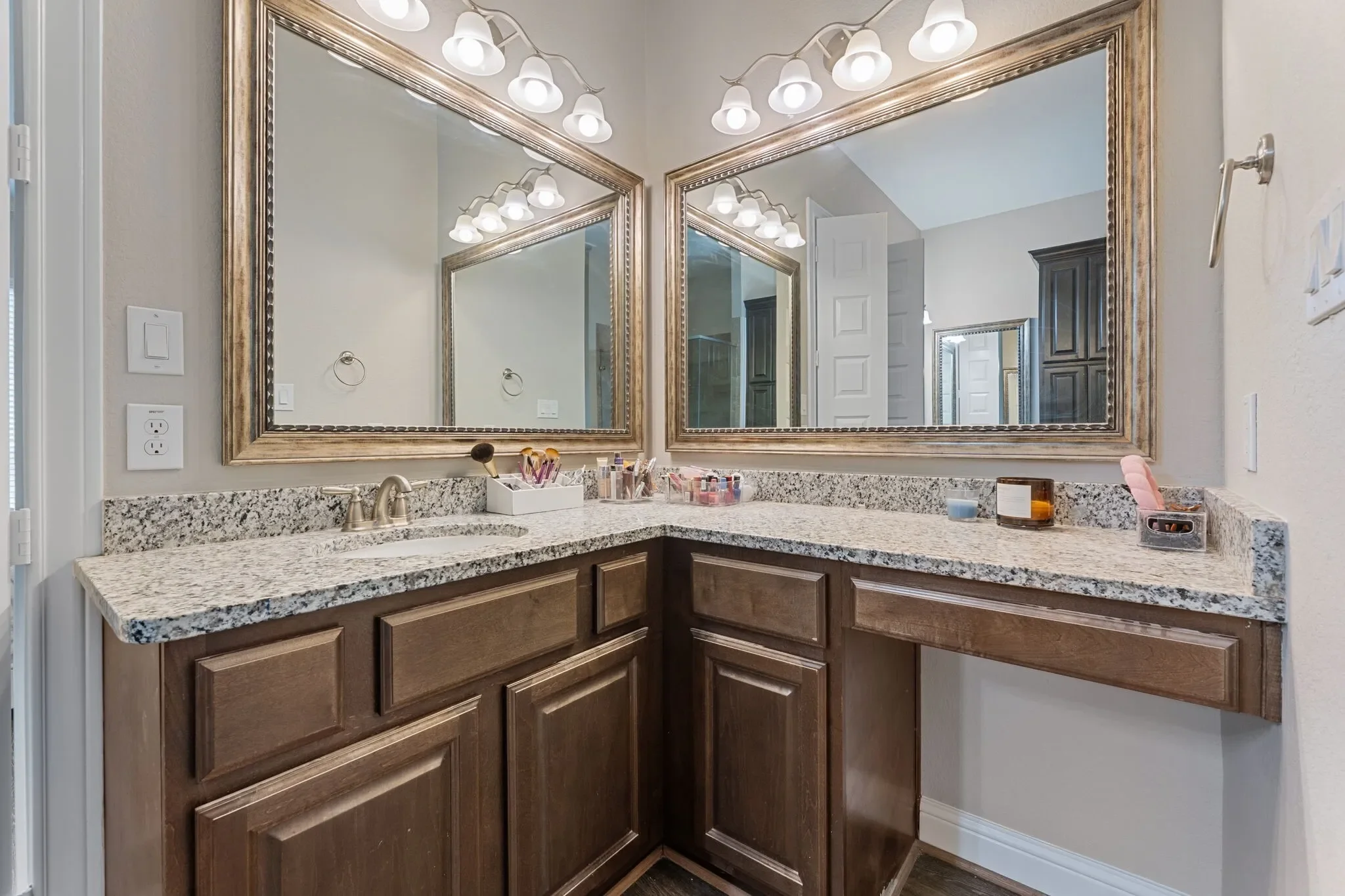 26184 Red Oak Hollow, Magnolia, TX 77355, Magnolia, Texas, United States. - Photo 18