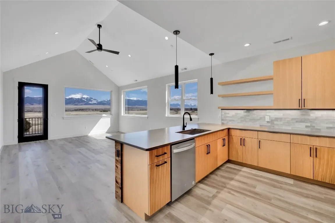 450 Loomis Way B, Ennis, Montana, United States. - Photo 2