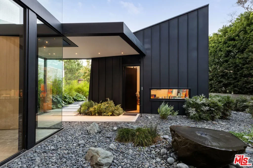 814 Toulon Drive, Los Angeles, California, United States. - Photo 28