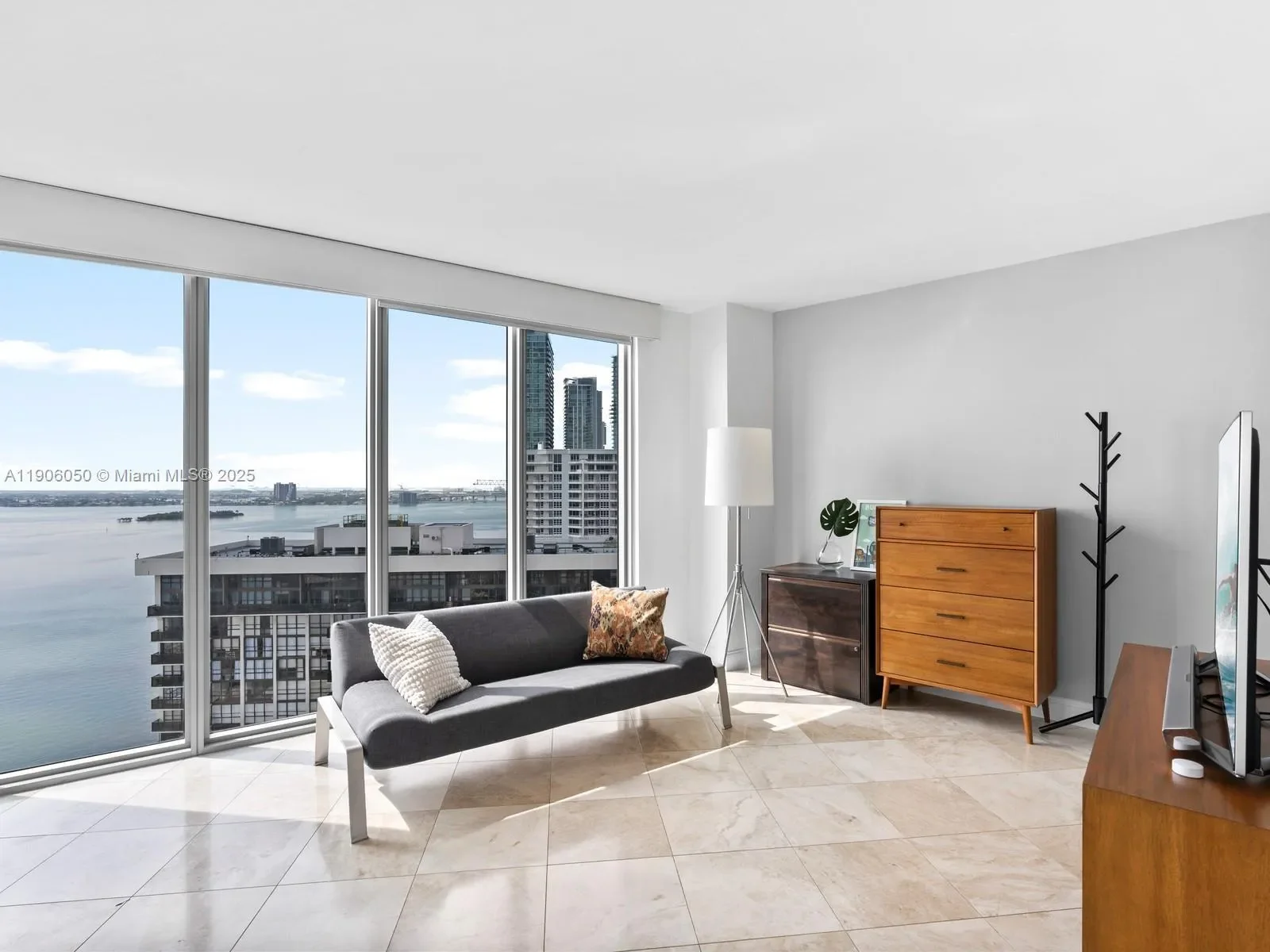601 NE 36th St 2312, Miami, Florida, United States. - Photo 25