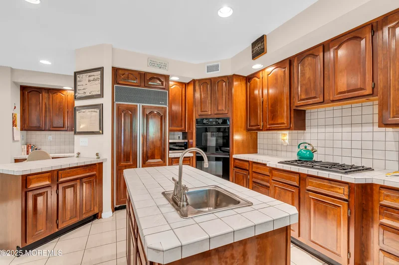 18 Wetherill Drive, Millstone, NJ 08510, Millstone, New Jersey, United States. - Photo 36