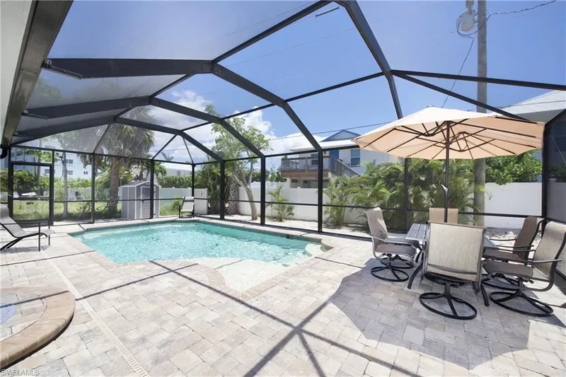 240 Fairweather LN, Fort Myers Beach, Florida, United States. - Photo 2