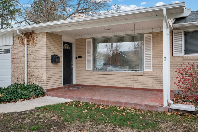 1610 E Moor Dale Ln, Holladay, UT 84117, Holladay, Utah, United States. - Photo 8