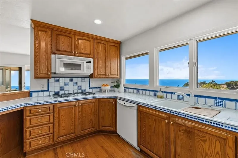 22691 Allview Terrace, Laguna Beach, California, United States. - Photo 16