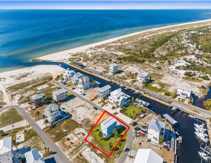 121 Miramar Drive, Port St. Joe, Florida, United States. - Photo 1