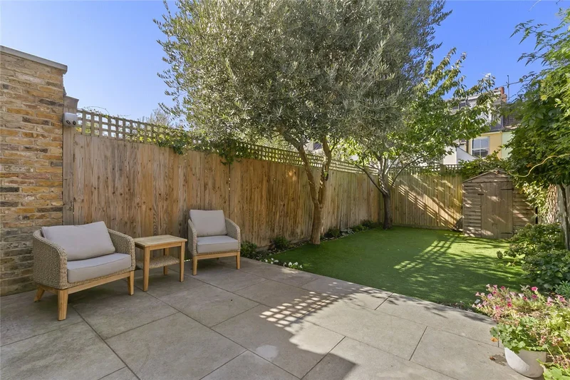 Queens Road, East Sheen, SW14, London, England, United Kingdom. - Photo 5