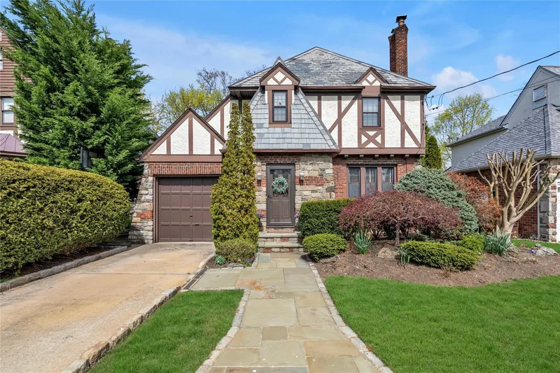 45 Henry Street, Merrick, NY 11566, Merrick, New York, United States. - Photo 15