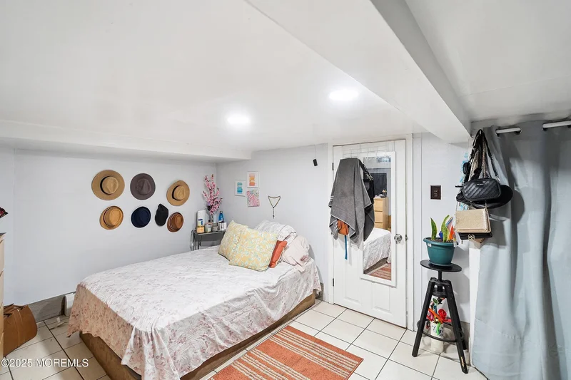 92 Hutton Street, Jersey City, NJ 07307, Jersey City, New Jersey, United States. - Photo 25