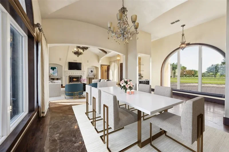 Single Family Residence in Aledo