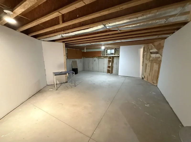 91 Lovering Road, North Hampton, NH 03862, North Hampton, New Hampshire, United States. - Photo 18