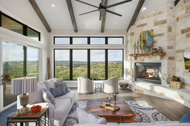 1023 Comanche Rdg, New Braunfels, TX 78132, New Braunfels, Texas, United States. - Photo 11