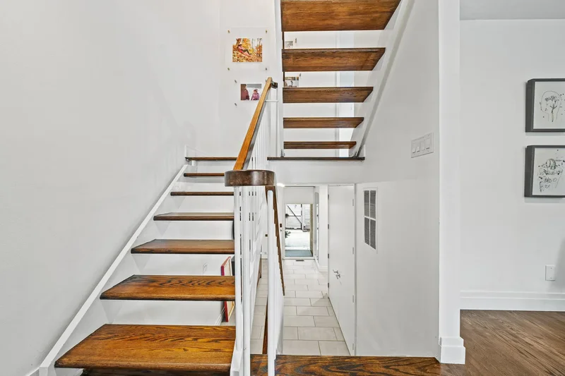 1674 Chimney House Road, Reston, VA 20190, Reston, Virginia, United States. - Photo 27