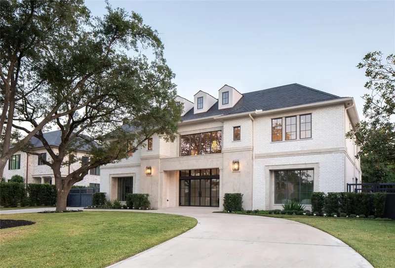 119 Carnarvon Drive, Houston, TX 77024, Houston, Texas, United States. - Photo 32