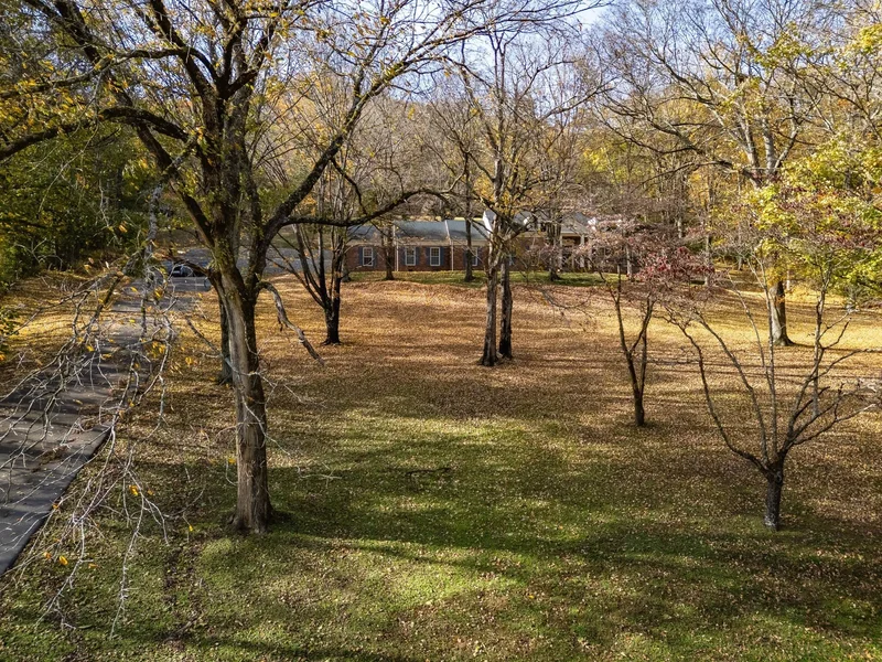 4353 Chickering Ln, Forest Hills, Tennessee, United States. - Photo 58