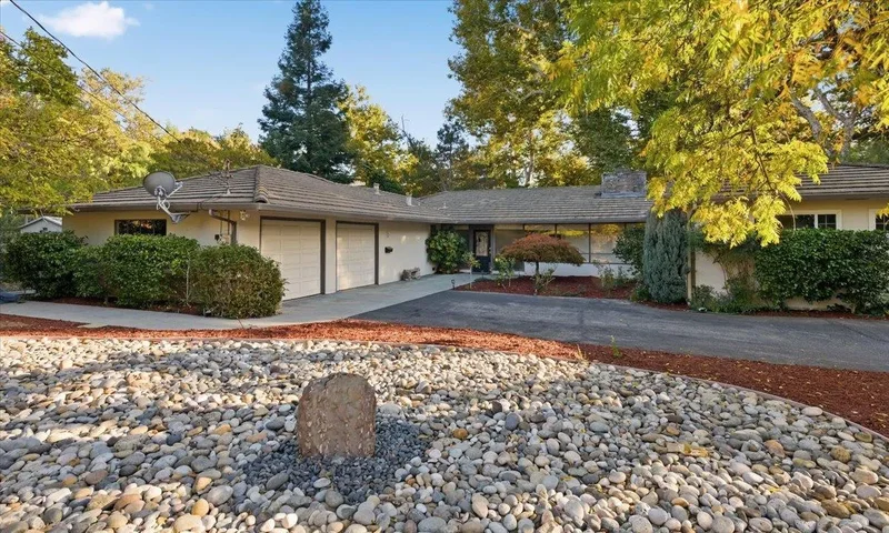 20510 Brookwood Lane, Saratoga, California, United States. - Photo 31