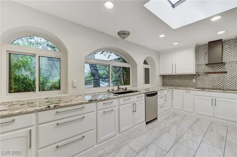 3132 El Camino Road, Las Vegas, NV 89146, Las Vegas, Nevada, United States. - Photo 14