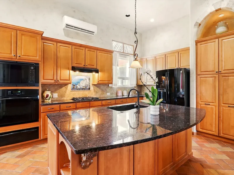 97 E Chili Line Road, Santa Fe, NM 87508, Santa Fe, New Mexico, United States. - Photo 18