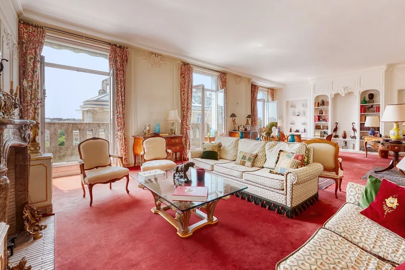 Rare Family And Reception Apartment With Balconies Close To The Jardin Du Ran…