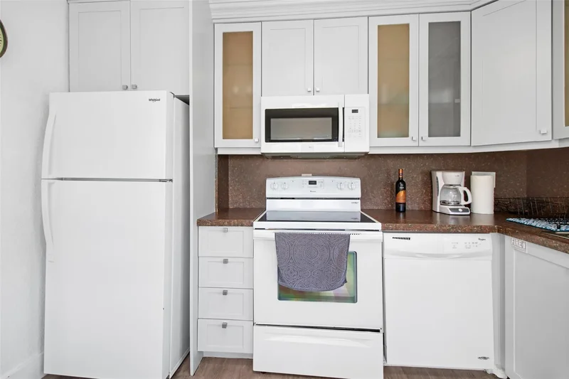 1838 Adams St, Hollywood, Florida, United States. - Photo 11