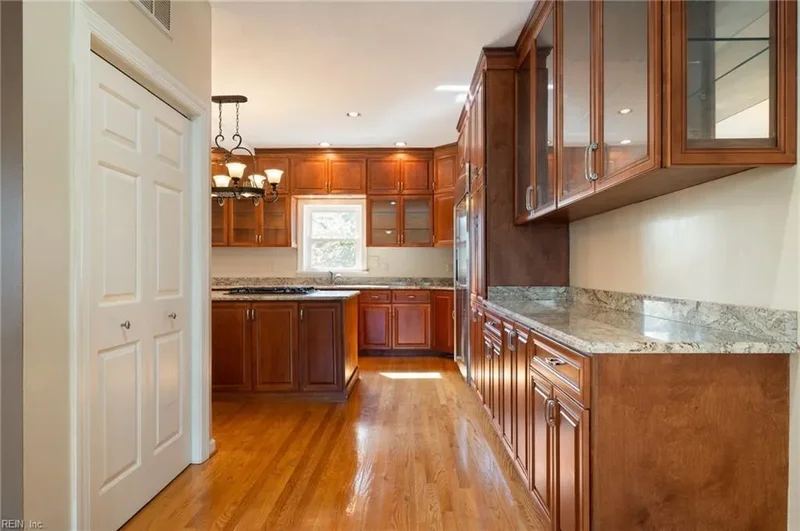 405 Pinewell Drive, Norfolk, VA 23503, Norfolk, Virginia, United States. - Photo 15