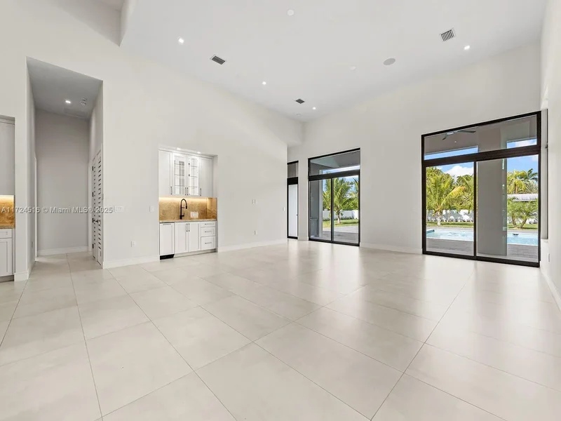 12025 SW 46th St, Miami, Florida, United States. - Photo 11
