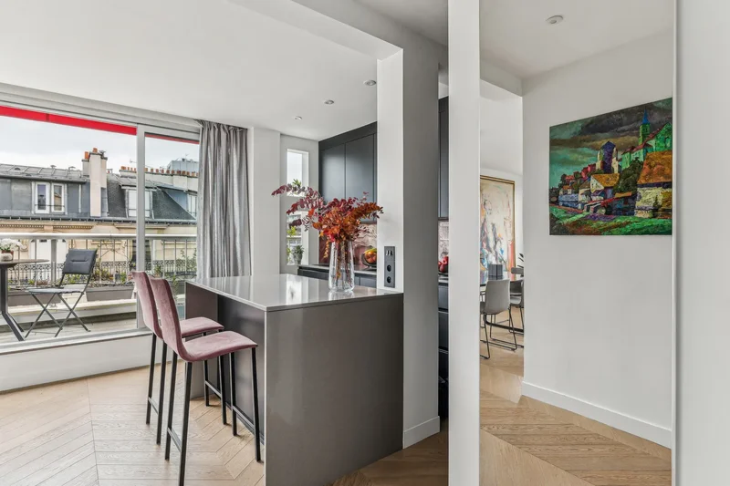 PARIS, J 75007, Paris, Île-de-France, France. - Photo 10