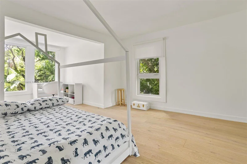4286 S Douglas Rd, Miami, Florida, United States. - Photo 28