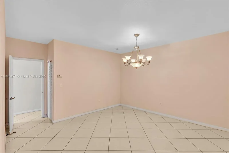 279 NW 119th Ave., Miami, Florida, United States. - Photo 13