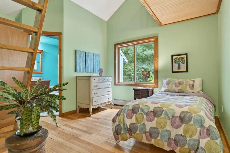 196 Old Sawmill Road, Londonderry, VT 05148, Londonderry, Vermont, United States. - Photo 37