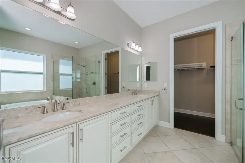 11618 Giulia Drive, Fort Myers, FL 33913, Miromar Lakes, Florida, United States. - Photo 23