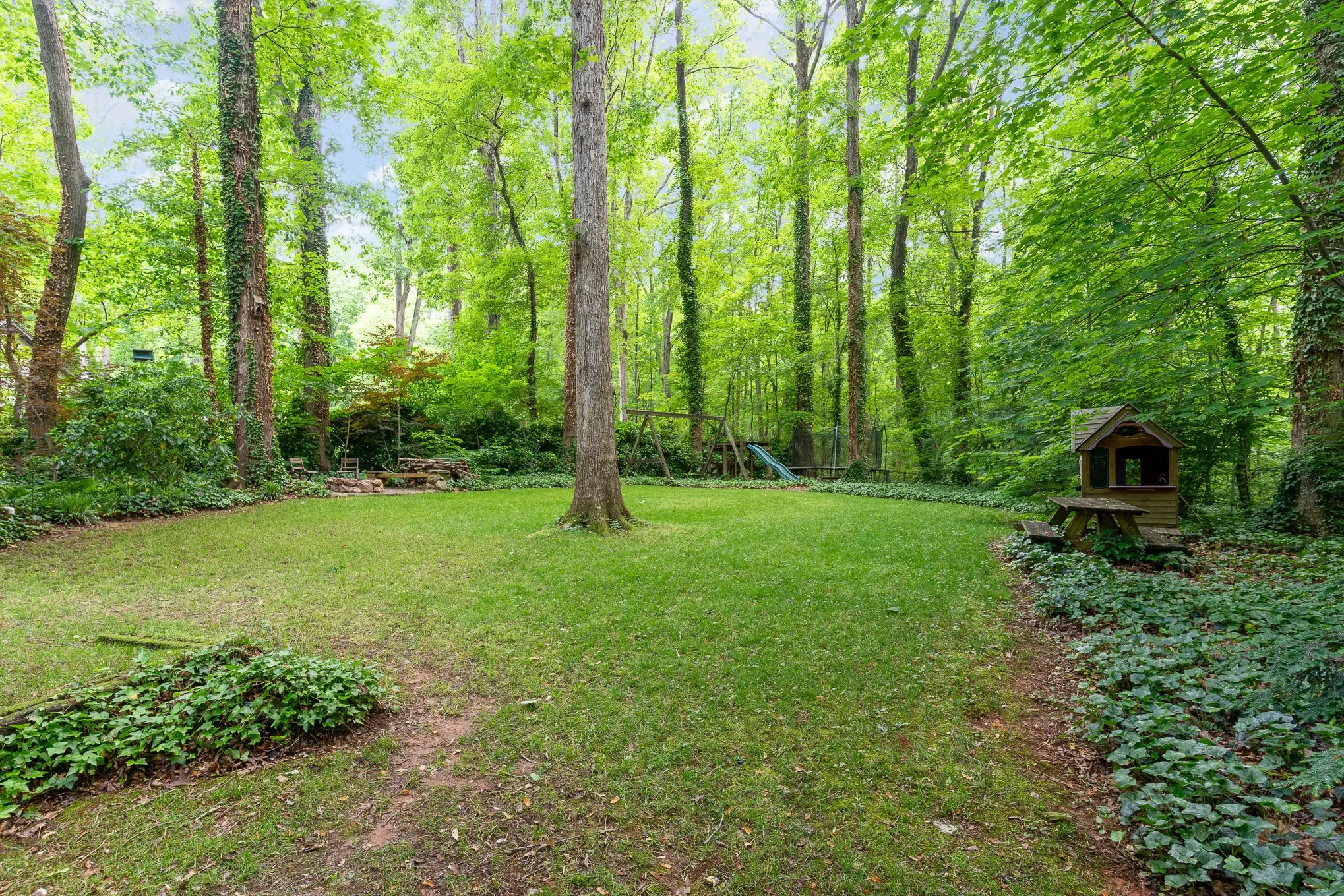 12709 Timberlane Court , Raleigh, NC 27613, Raleigh, North Carolina, United States. - Photo 27