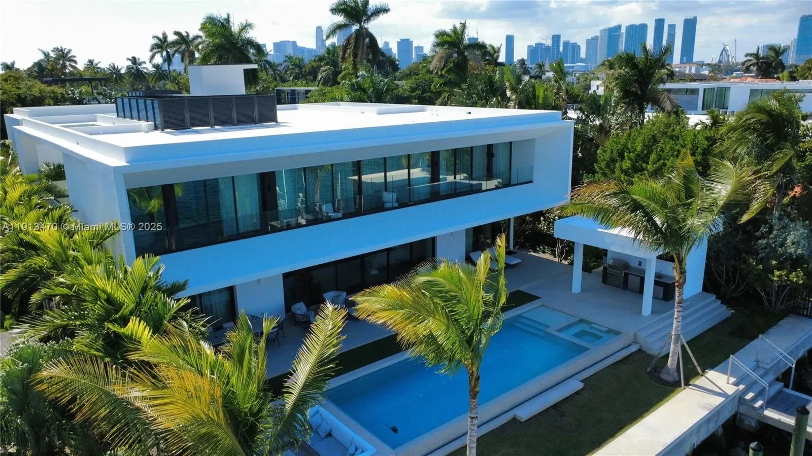 375 N Hibiscus Dr, Miami Beach, Florida, United States. - Photo 26
