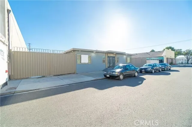 820 W Esther Street, Long Beach, CA 90813, Signal Hill, California, United States. - Photo 5