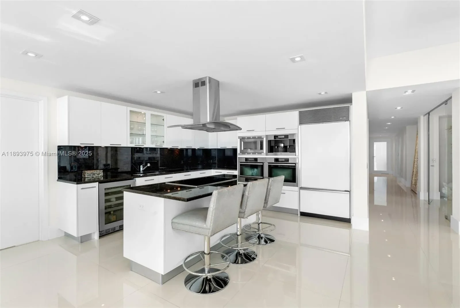 Gallery photo 10