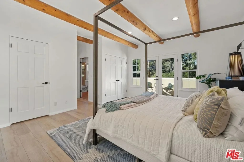 25648 Timpangos Drive, Hidden Hills, California, United States. - Photo 32