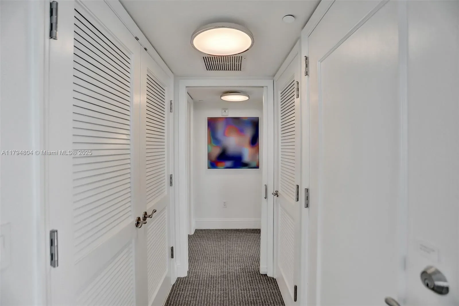 4401 Collins Ave 814, Miami Beach, Florida, United States. - Photo 11
