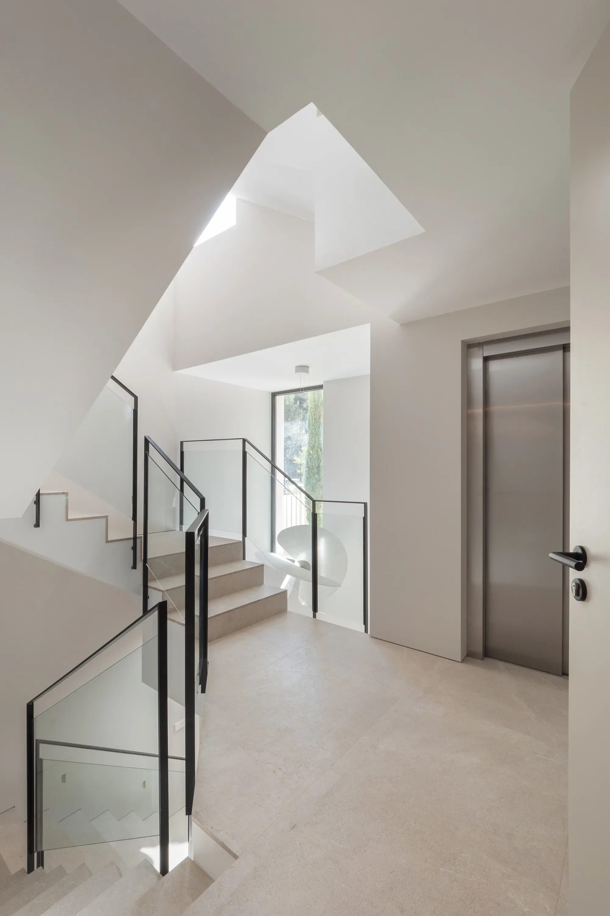 Gallery photo 8