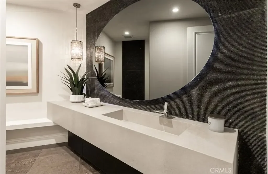 22 Pelican Crest Drive, Newport Beach, California, United States. - Photo 2
