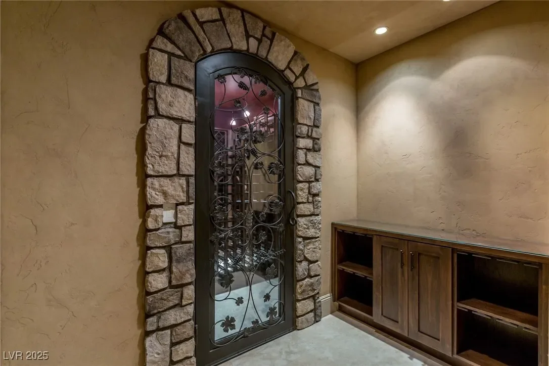 30 Meadowhawk Lane, Las Vegas, Nevada, United States. - Photo 22