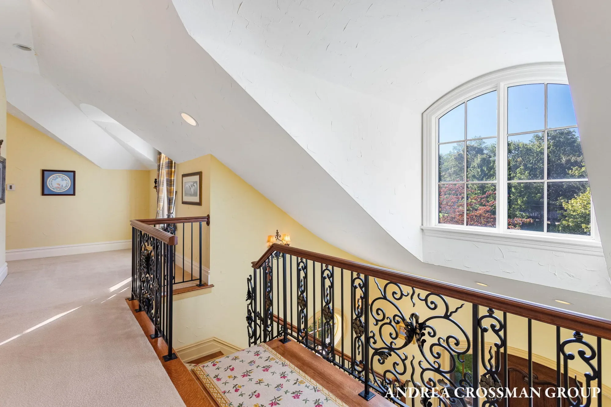 1933 South Shore Drive, Holland, MI 49423, Holland, Michigan, United States. - Photo 3